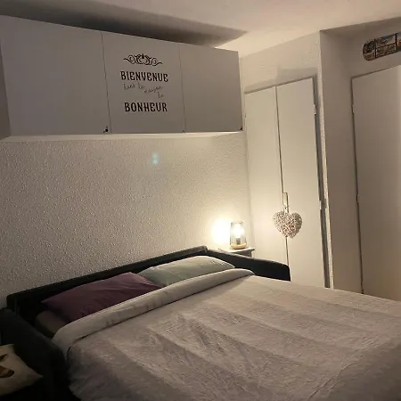 L'etoile Des Ours Lägenhetshotell *